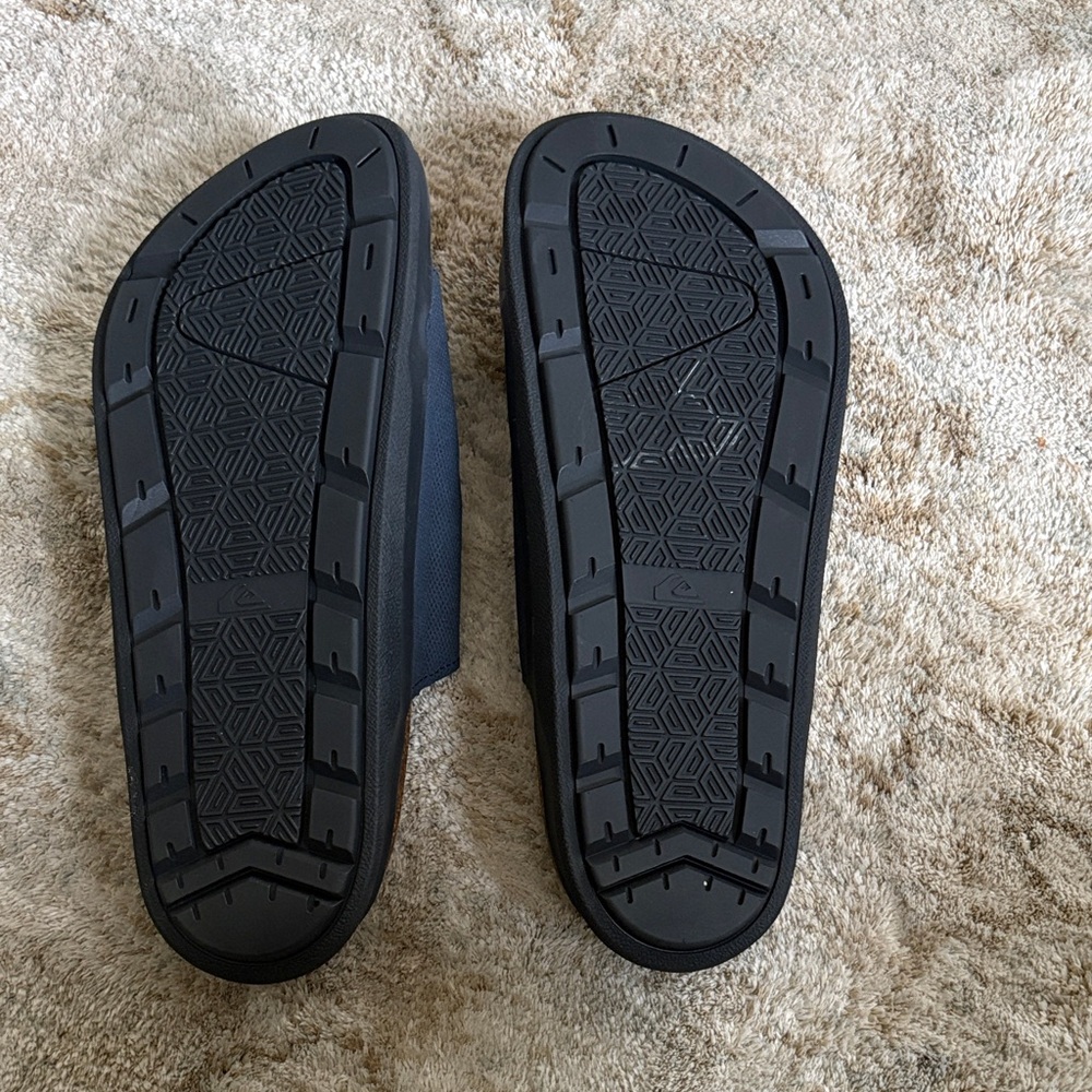 Quiksilver Embark deck slides. Double Buckle Slide Sandals in Navy and Tan - Picture 4 of 4